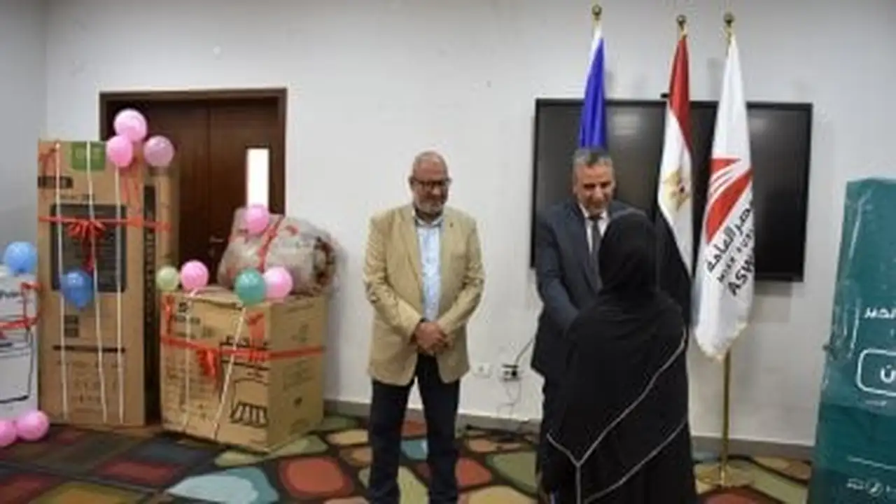 أسوان تحتفي بتوزيع أجهزة جديدة للعرائس في مبادرة «فرحة مصر»